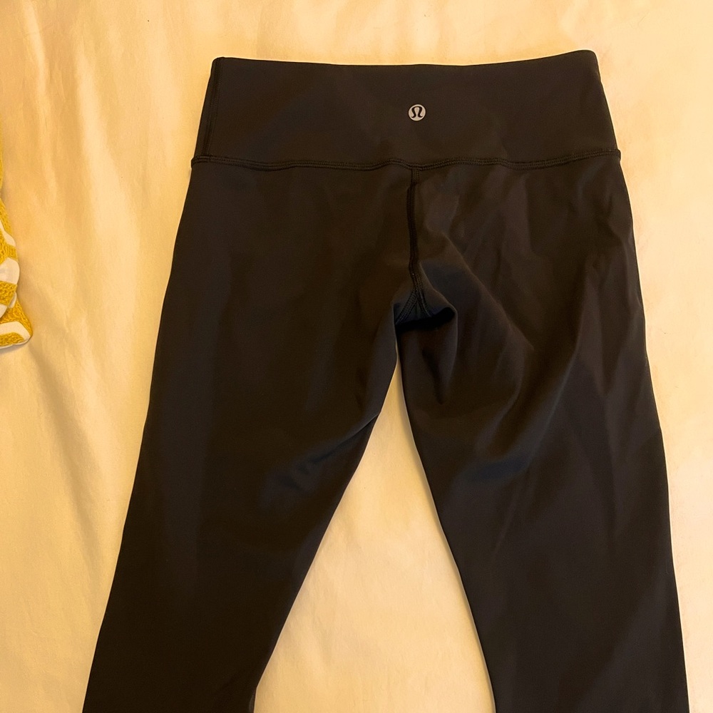 LuluLemon crop pants